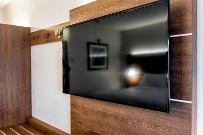 Tv Hanging Service in Denver County, CO
